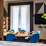 Апартаменты Dreams Luxury